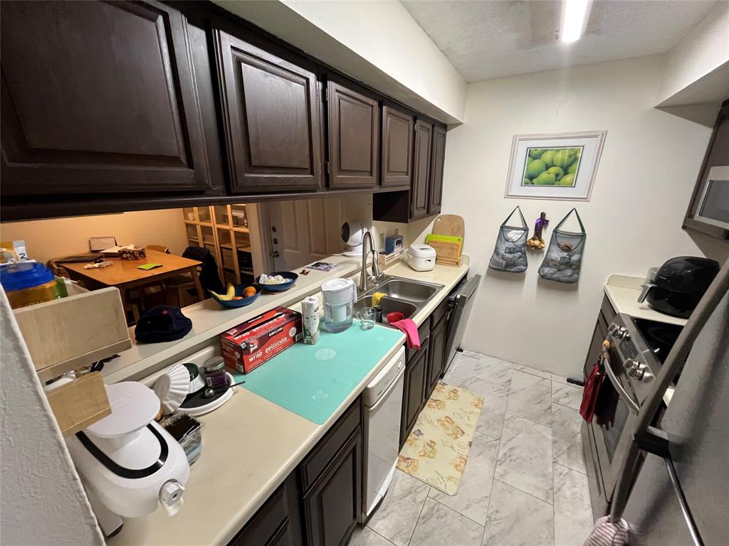 Cambridge Condos Ph 01 03 - Residential