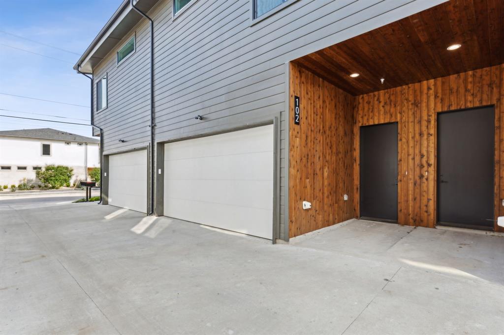 2142 Lovedale Avenue 101
