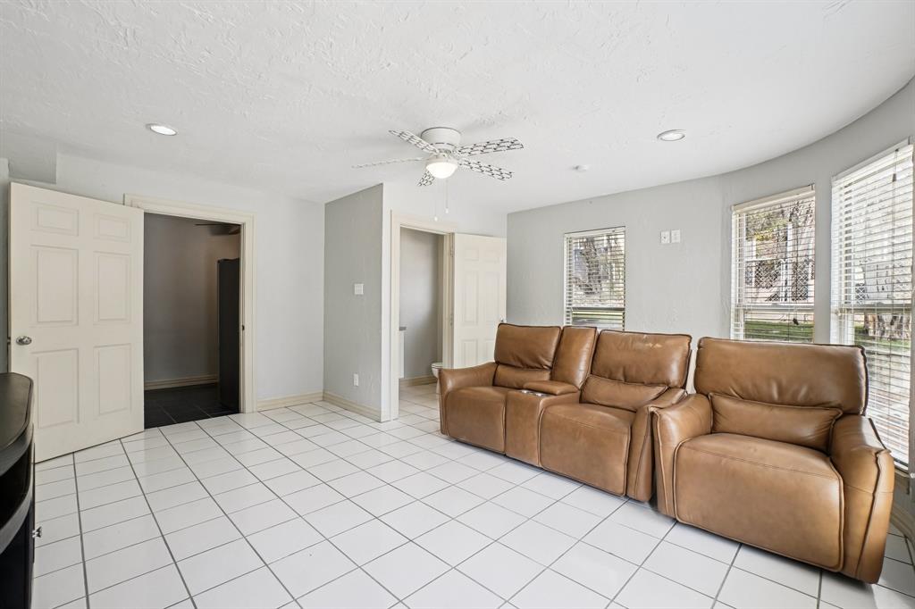 Winona Gardens 02 - Residential