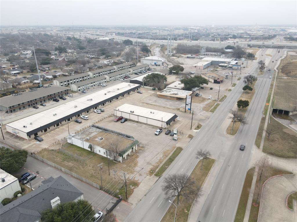 T THOMAS ABST 1461 PG 251 - Commercial Sale