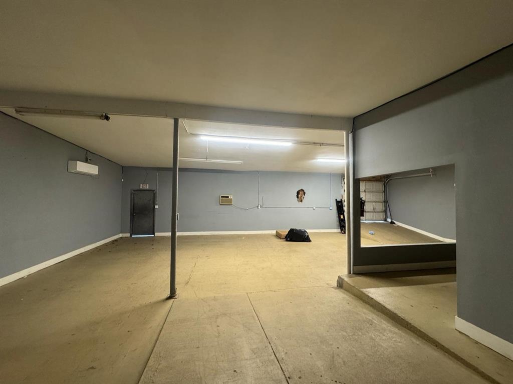 Penman - Commercial Sale