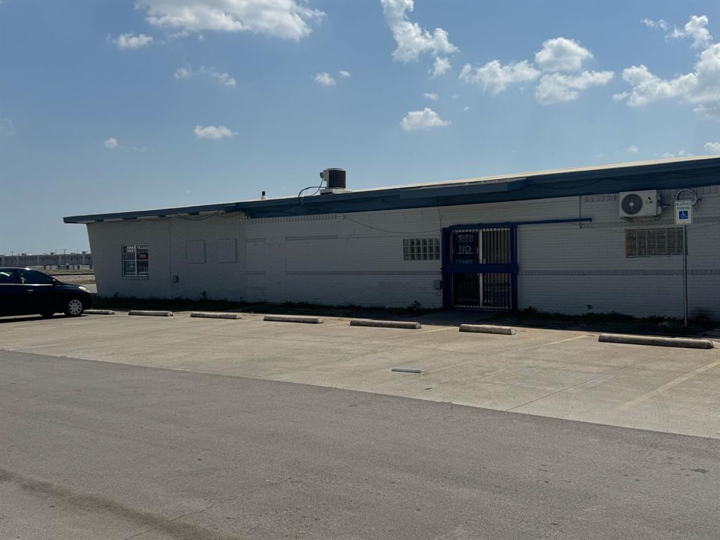 Penman - Commercial Sale