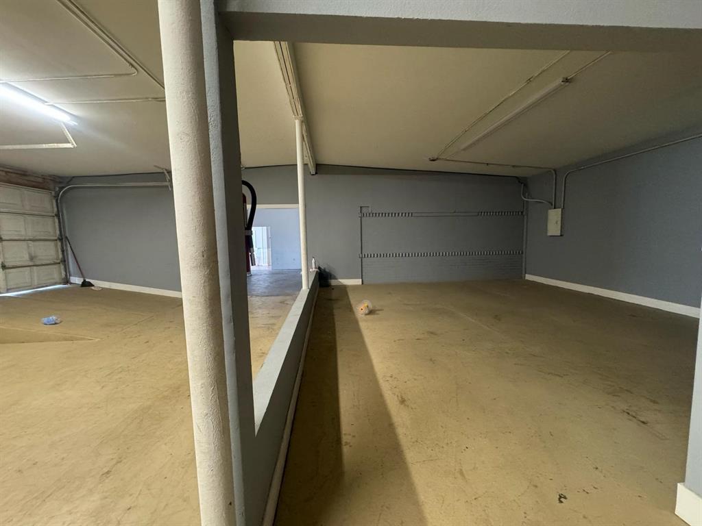 Penman - Commercial Sale