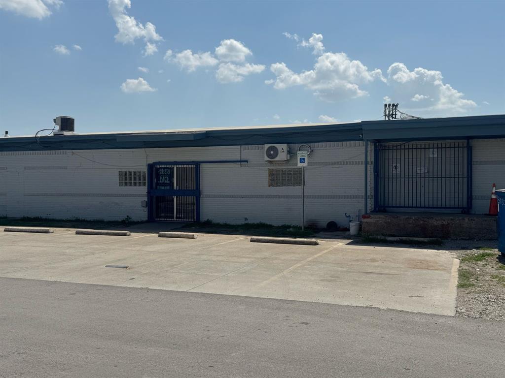 Penman - Commercial Sale