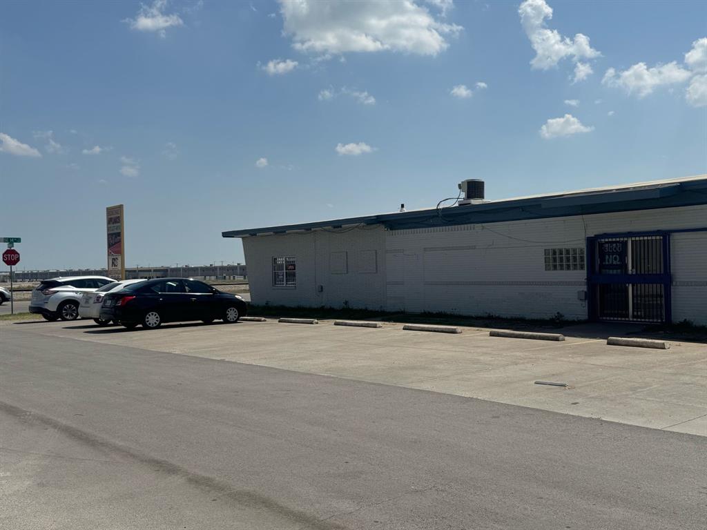 Penman - Commercial Sale