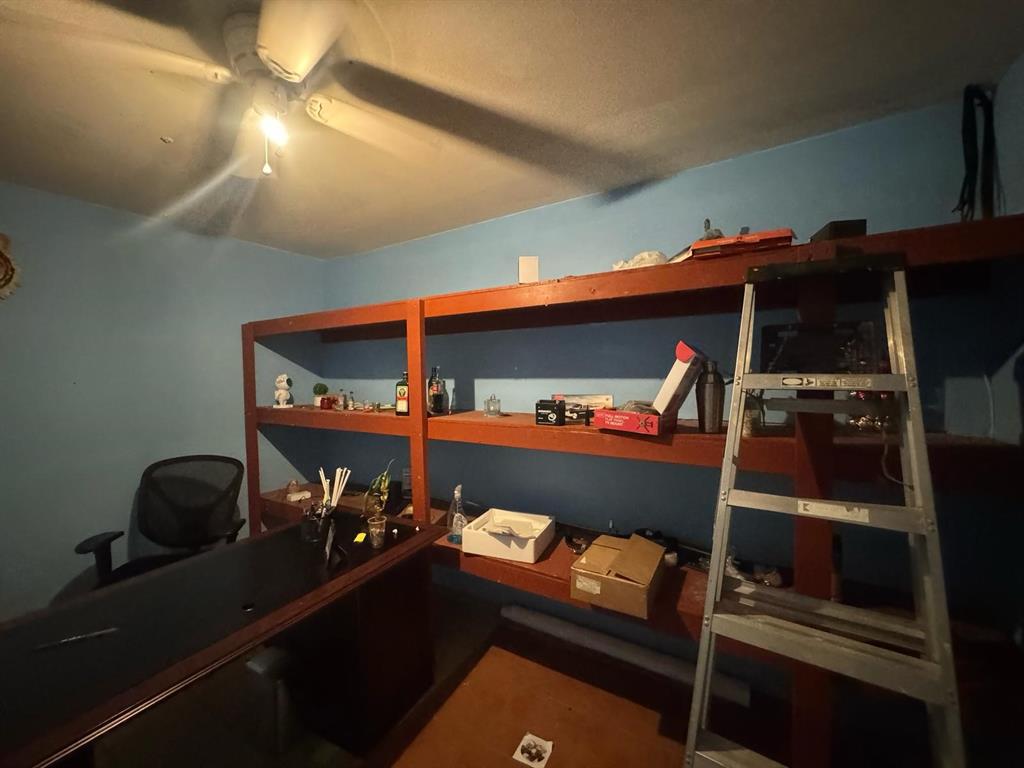 Penman - Commercial Sale