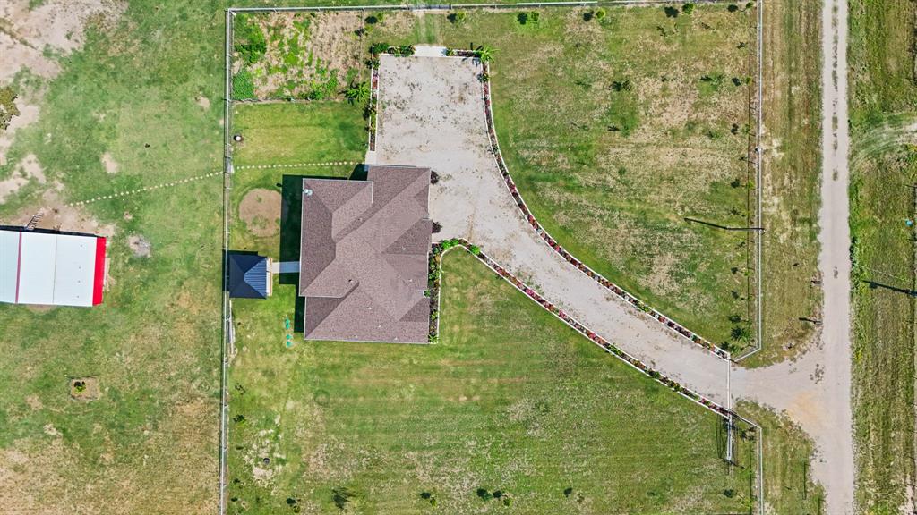 233 Private Road 7786