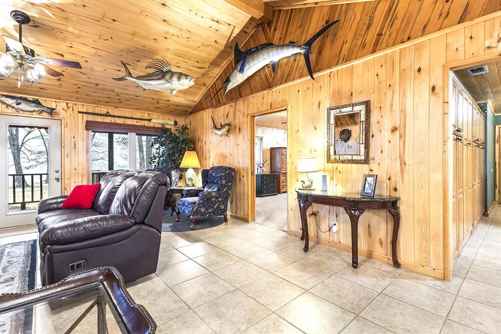 524 Private Road 5517