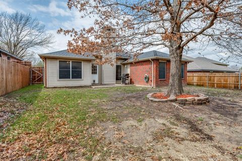 Tiny photo for 215 Cain Drive, Cedar Hill, TX 75104 (MLS # 21201352)