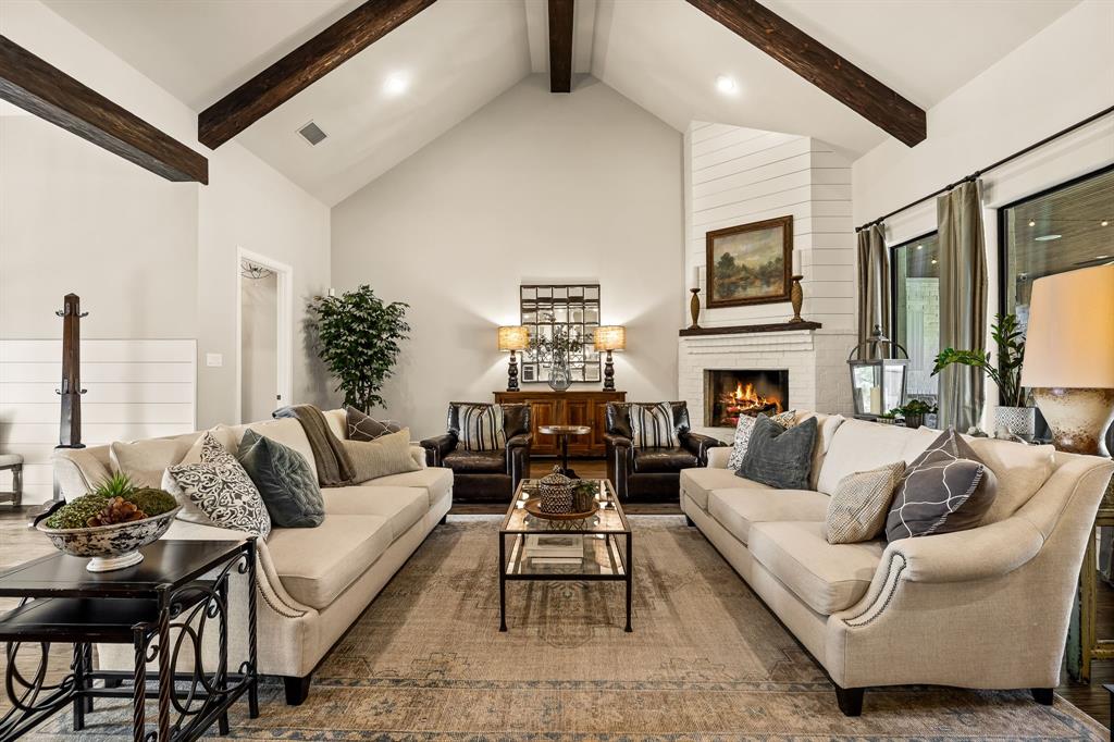 7008 Woodridge Drive