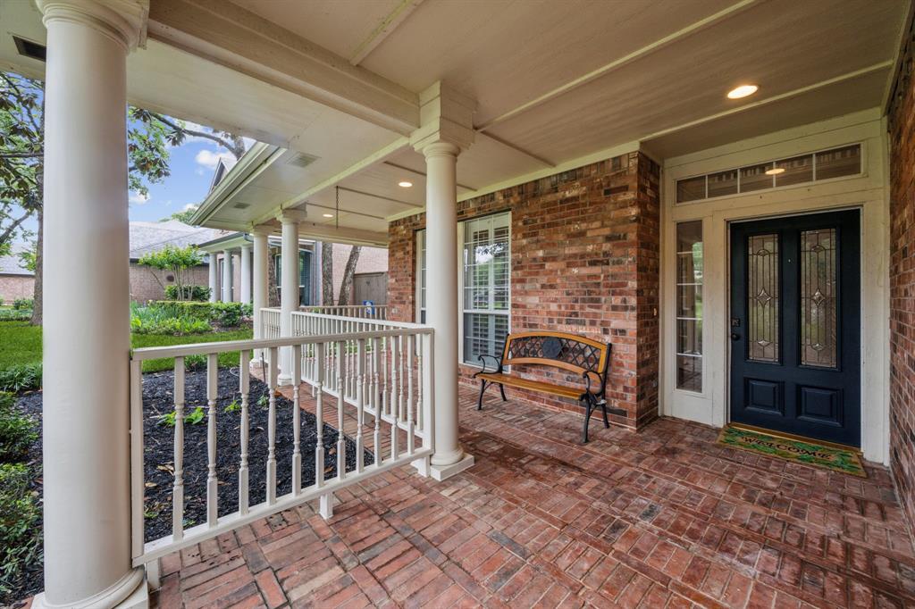 712 Heatherglen Drive