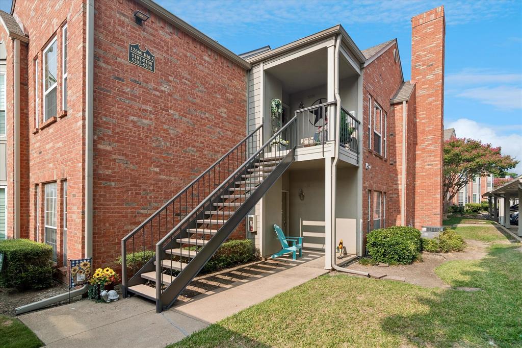 12660 Hillcrest Road 5208