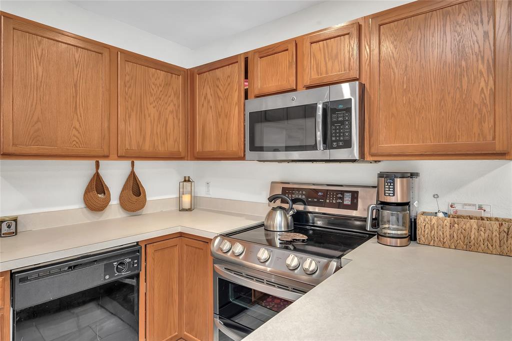 Keswick Gardens Ph 01 - Residential