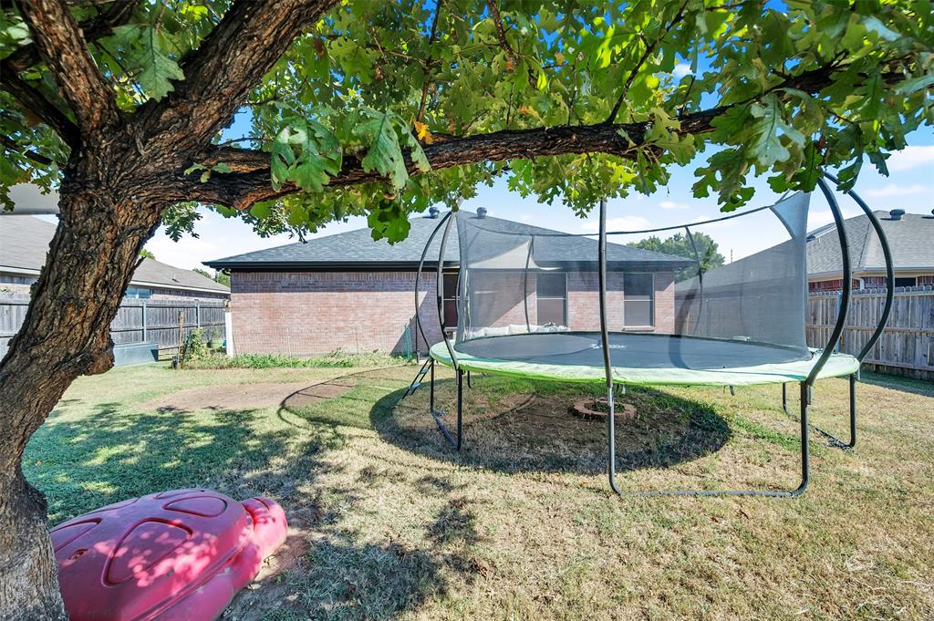 Keswick Gardens Ph 01 - Residential