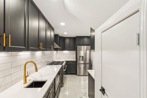 Tiny photo for 10541 Berry Knoll Drive, Dallas, TX 75230 (MLS # 21127137)