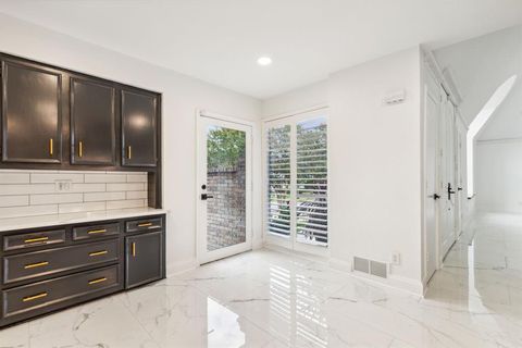 Tiny photo for 10541 Berry Knoll Drive, Dallas, TX 75230 (MLS # 21127137)