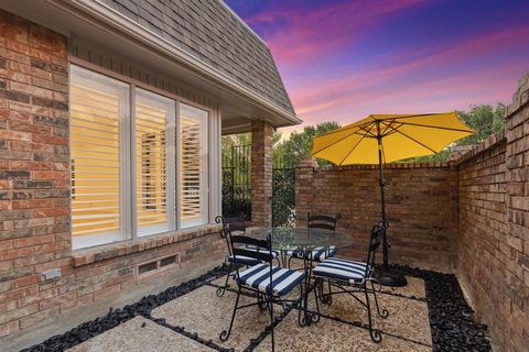 Tiny photo for 10541 Berry Knoll Drive, Dallas, TX 75230 (MLS # 21127137)