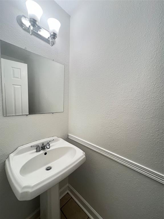 Keller Spgs Townhome 2800 - Residential Lease