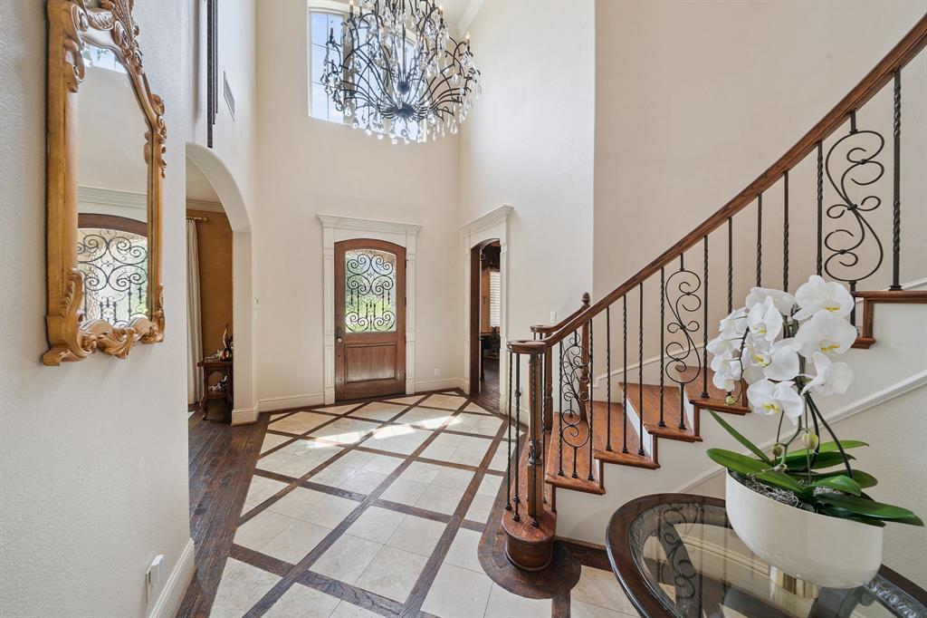 412 Wyndemere Boulevard