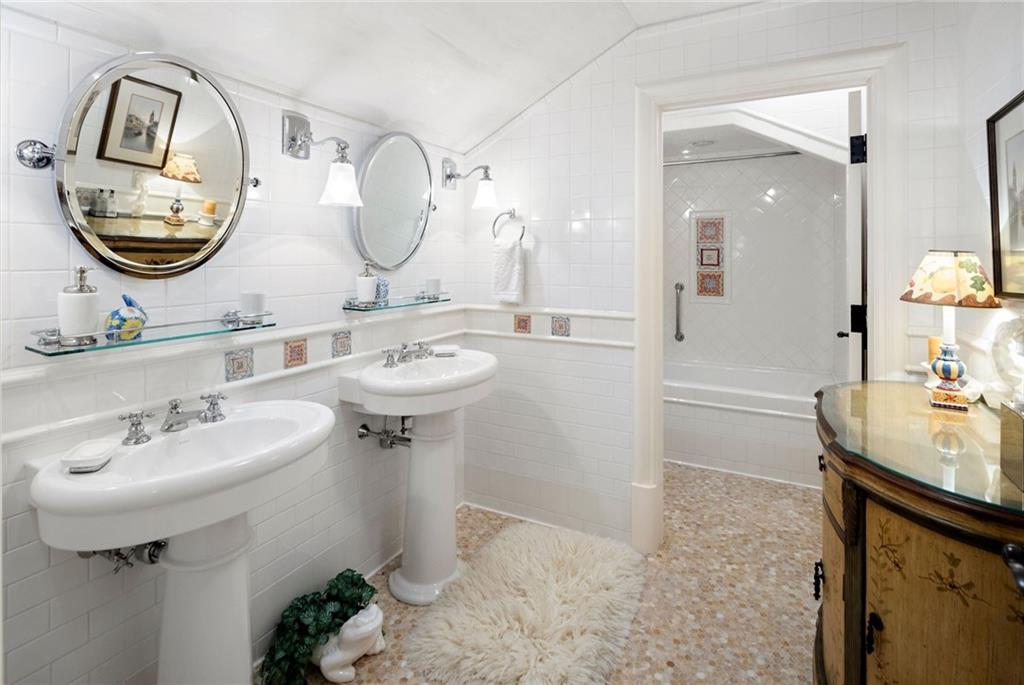 W H Weaver - Residential