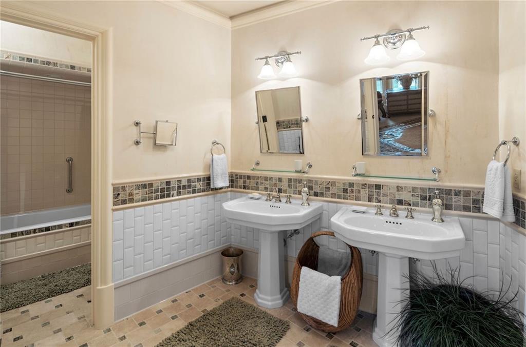 W H Weaver - Residential