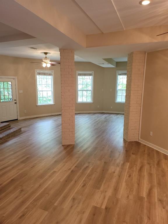 1820 W Pleasant Run Road