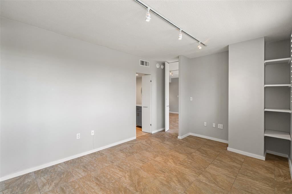 Turtle Crk North Condo - Residential