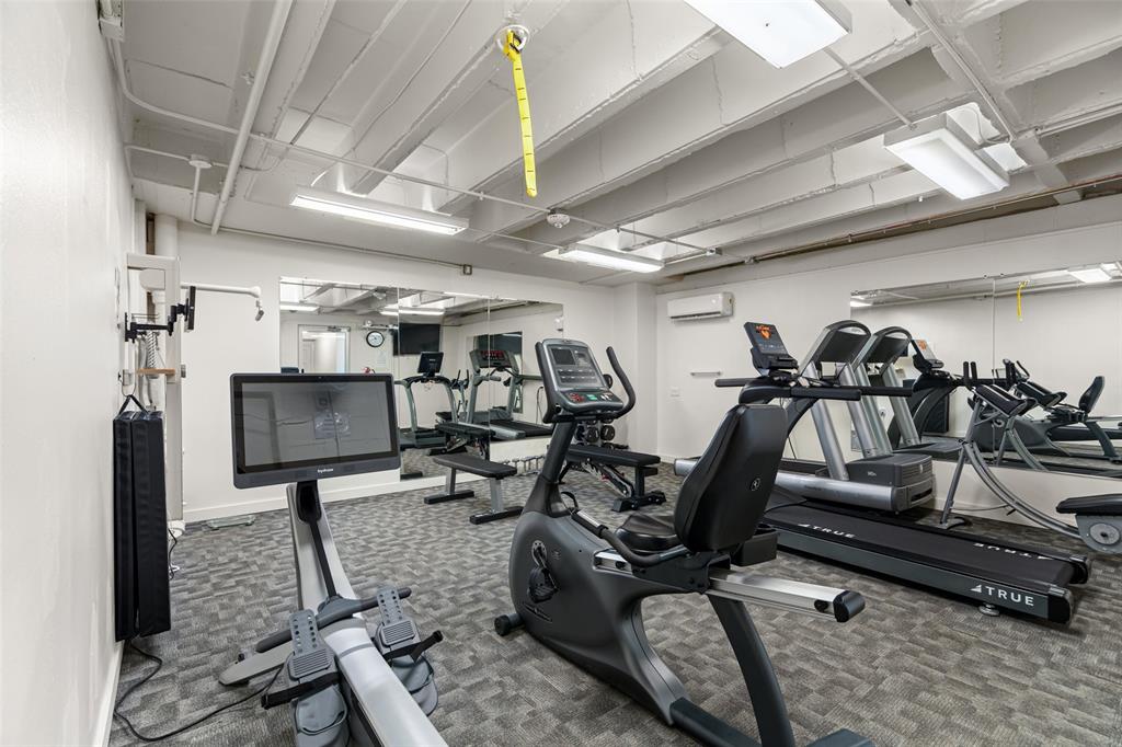 Turtle Crk North Condo - Residential