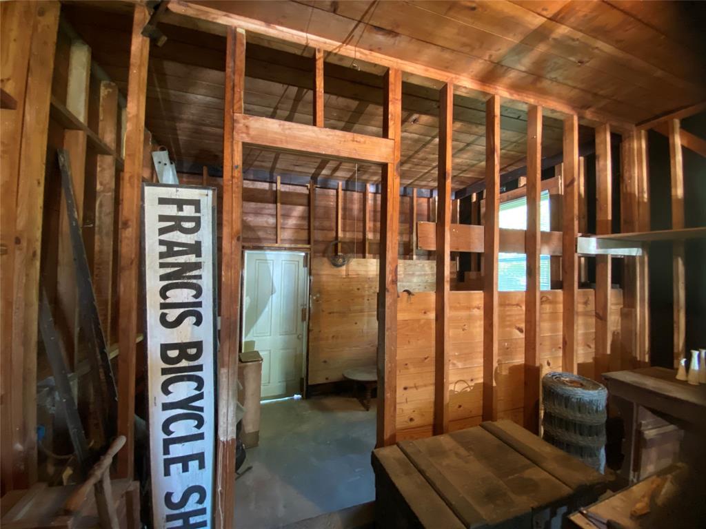 DIVISION M MEXIA - Residential