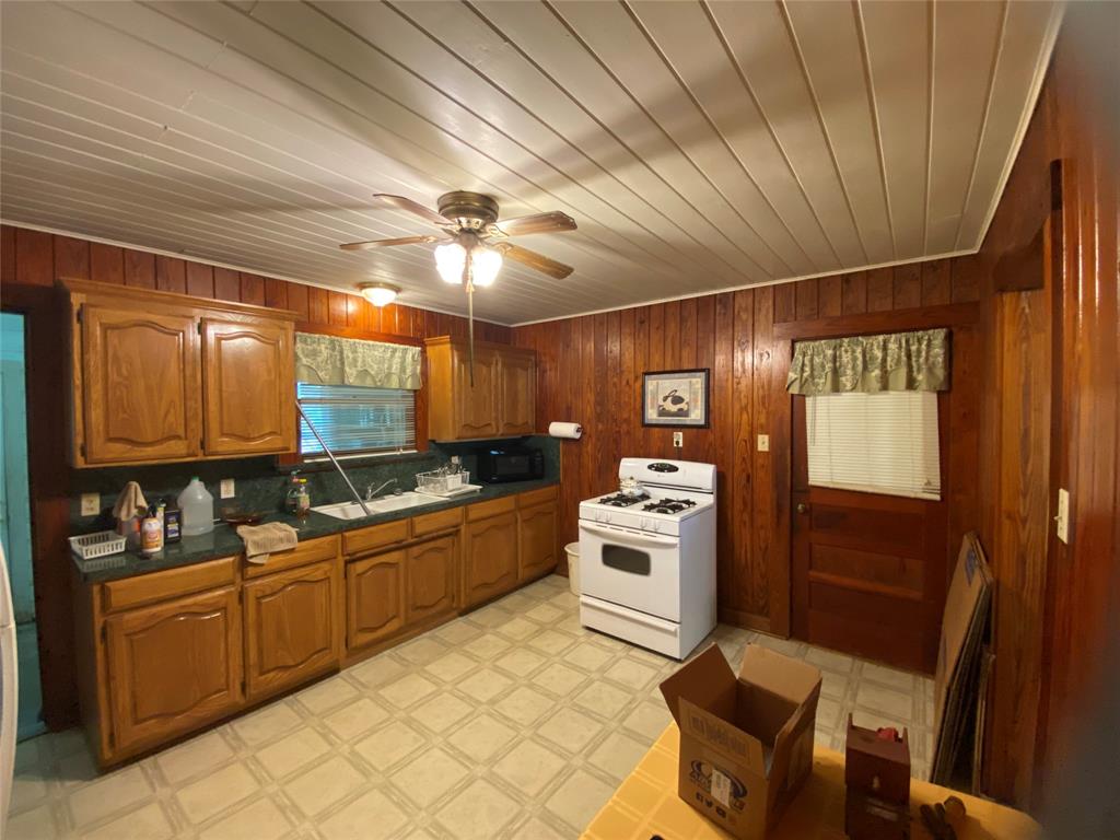 DIVISION M MEXIA - Residential