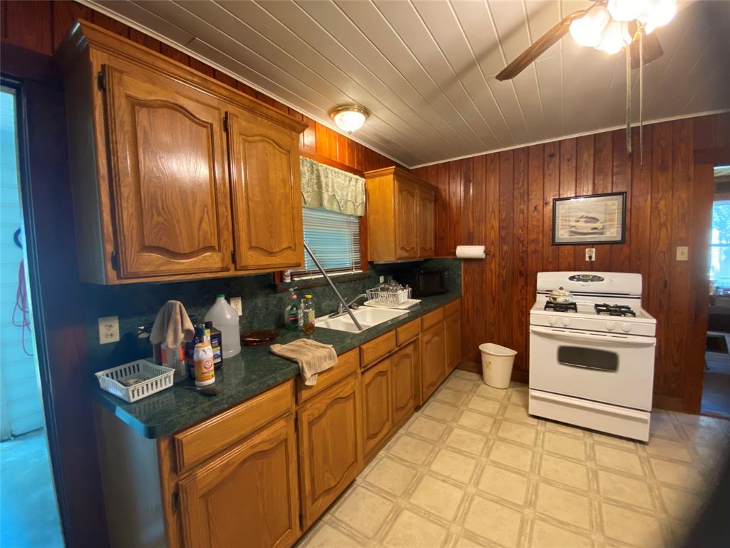 DIVISION M MEXIA - Residential