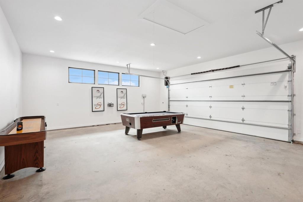 Sportsmans World - Residential