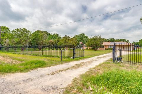 Photo of 5083 N State Highway 78 Highway, Bonham, TX 75418 (MLS # 21307650)