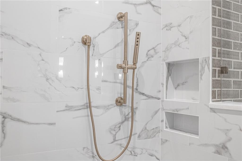 The Hills Of Kingswood - Residential