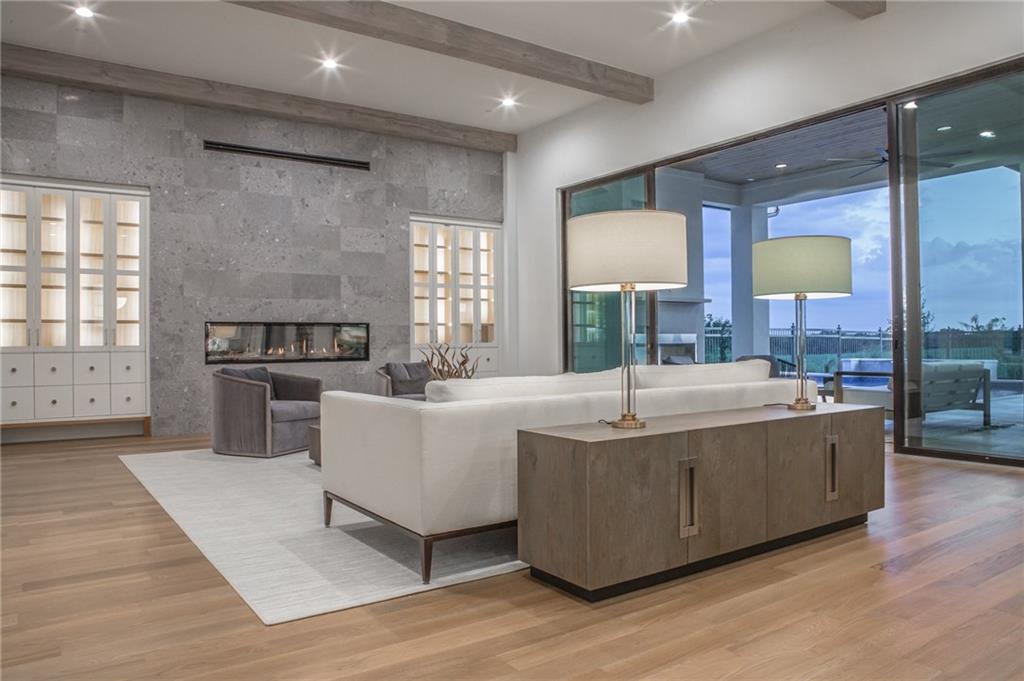 The Hills Of Kingswood - Residential