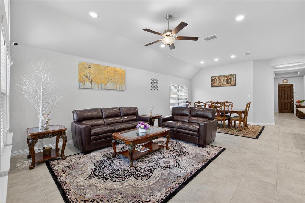 Fort Worth, Texas 76137, United States, 5 Bedrooms Bedrooms, ,3 BathroomsBathrooms,Residential,Active,162079