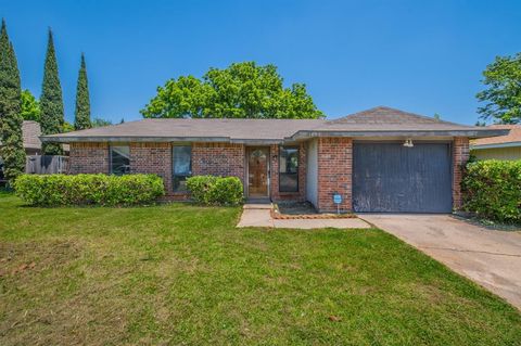 Photo of 1605 Whiteoak Drive, Garland, TX 75040 (MLS # 21270700)