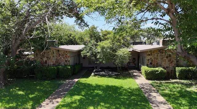 13422 Blossomheath Ln, Dallas, TX, 75240