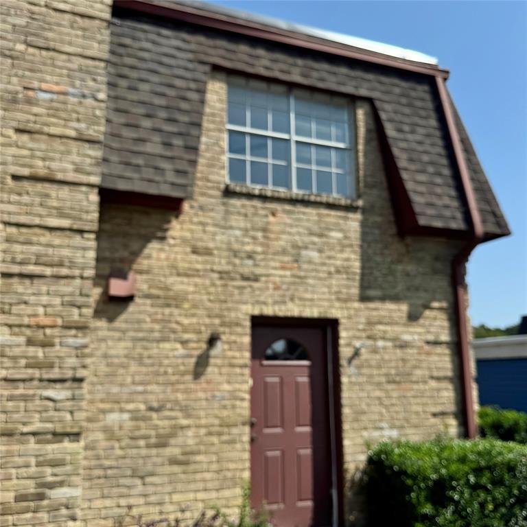 Coventry Village Condo - Residential Lease