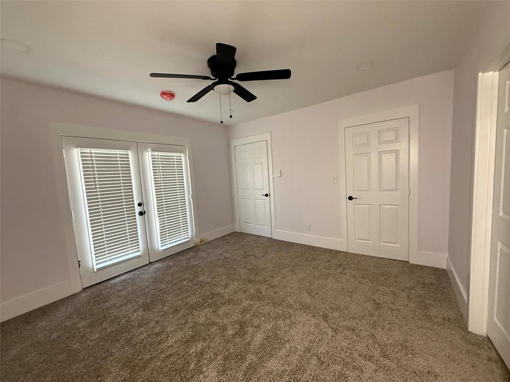 2502 W Lovers Lane