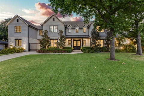 Photo of 10322 Best Drive, Dallas, TX 75229 (MLS # 21380644)