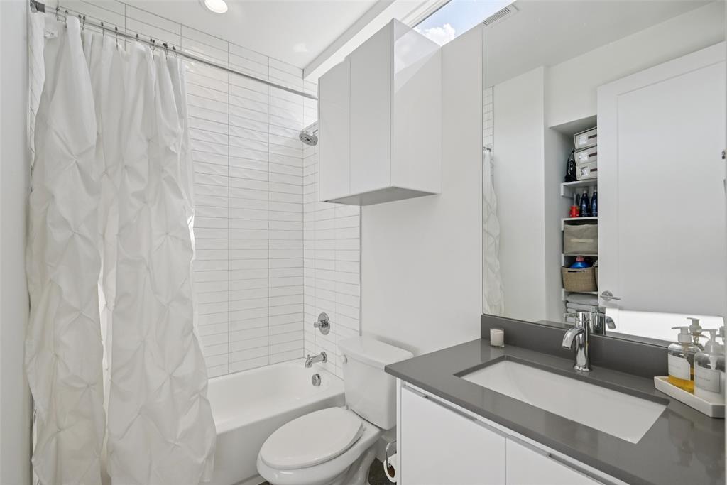 Lofts on Cedar Springs - Residential