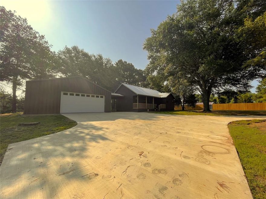 Beautifully updated two bedroom two bath farmhouse with a loft on an acre lot can be yours! This house is just down the road from Purtis Creek State Park and just a short drive to Cedar Creek lake as well for all you fishermen! Not a hard commute to the Metroplex with SH 175 just a few miles down FM 316. The house has been totally redone and is ready for its new owners. The shop is used as garage and gym. This is not a cookie cutter house!!! It has all kinds of character and no wasted spaces. Come see for yourself!