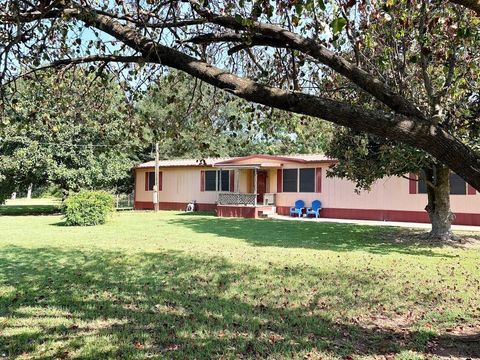 4510 County Road 2700 Telephone TX 75488