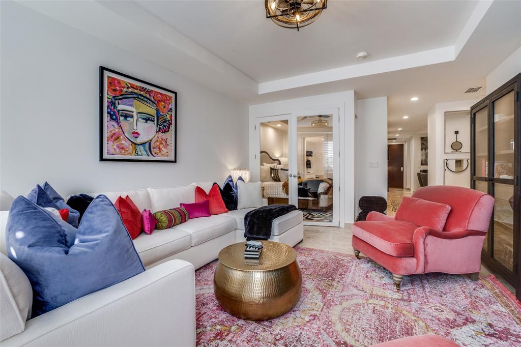 1505 Elm Street Condo - Residential