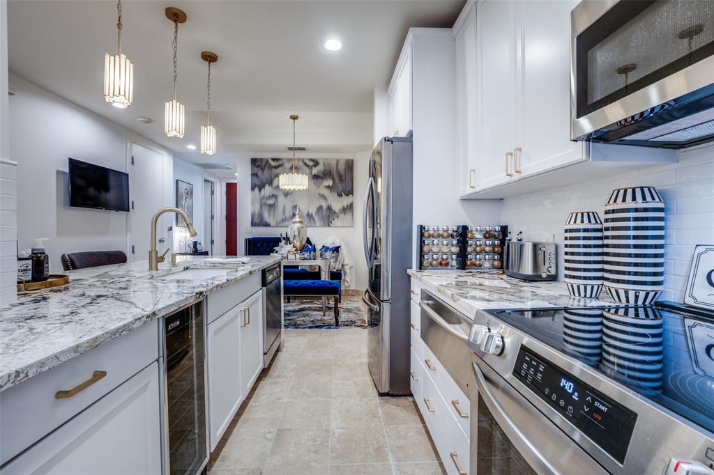 1505 Elm Street Condo - Residential