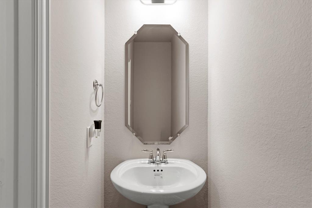 Bayside Twnhms - Residential