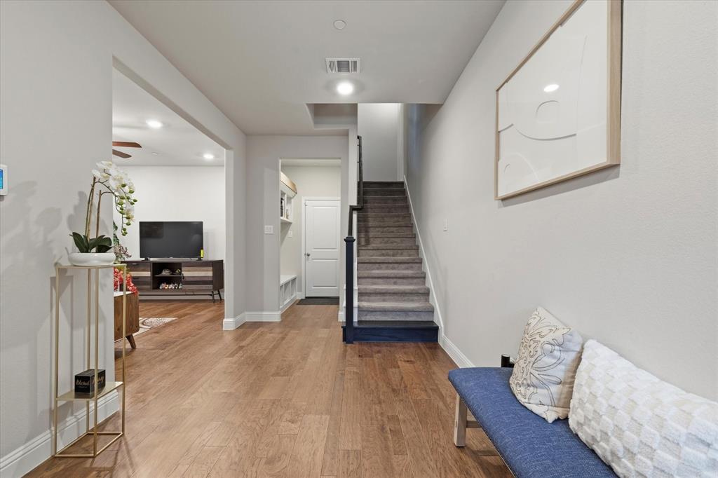 Bayside Twnhms - Residential