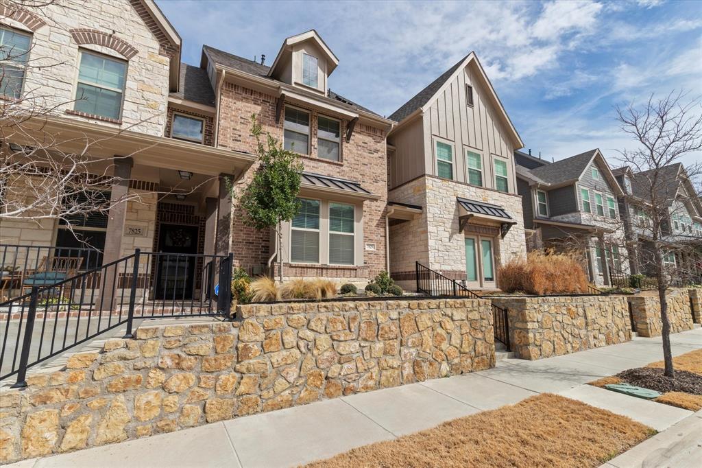 Bayside Twnhms - Residential