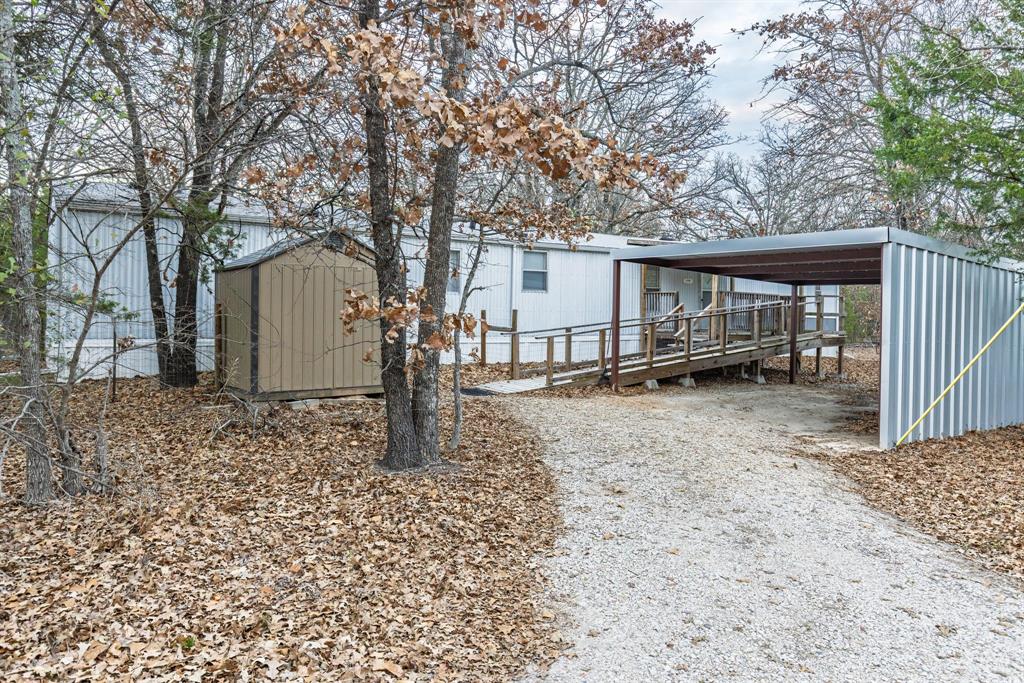 A1043 TENNISON THOMAS R,TRACT 7, ACRES 27.911, - Residential